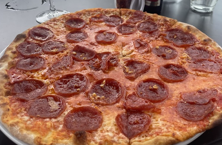 Mister O1 Extraordinary Pizza signature dishes Star Luca PizzaPepperoni PizzaCheese Pizza